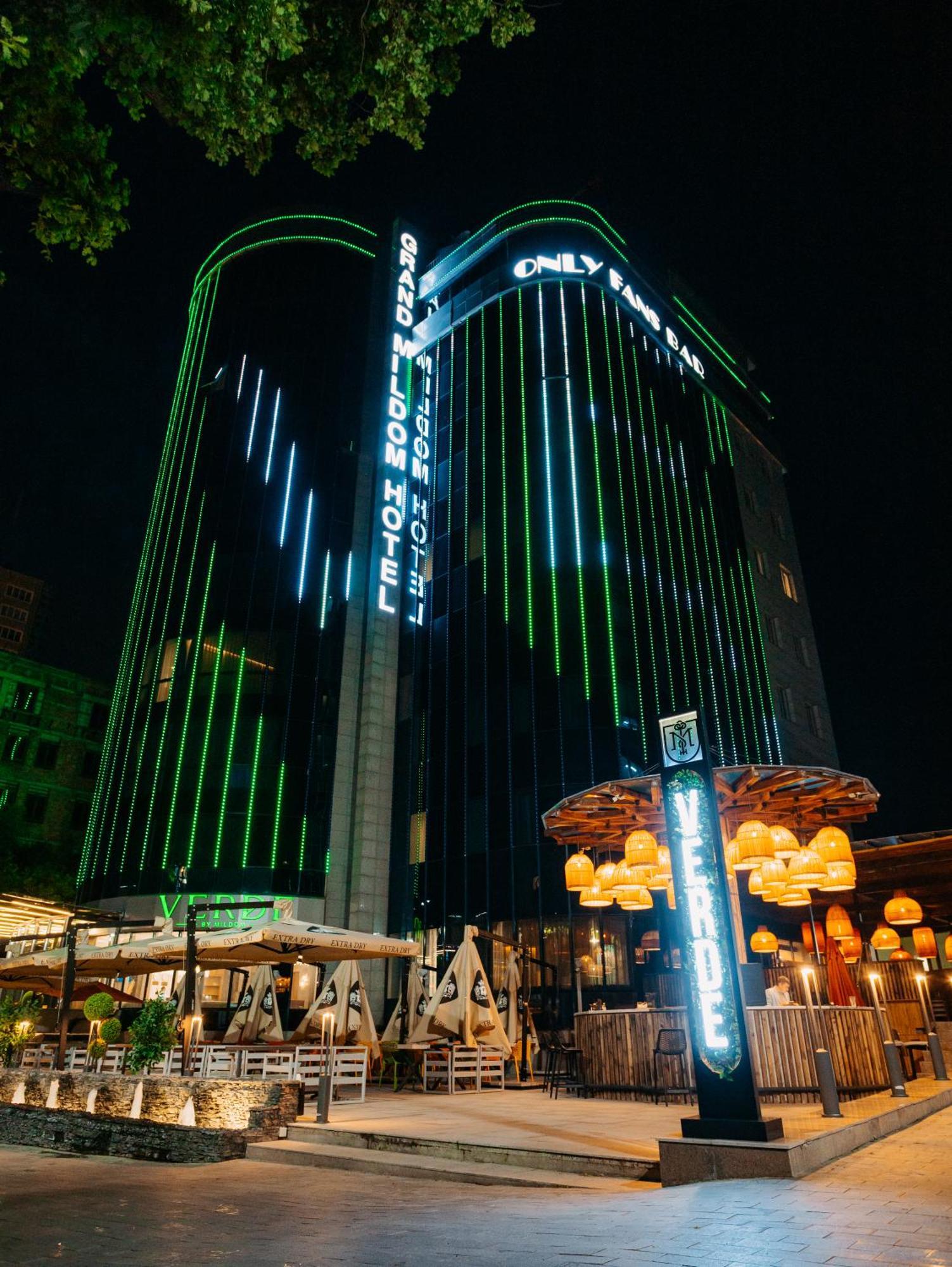 Grand Mildom Hotel Almatî Exterior foto